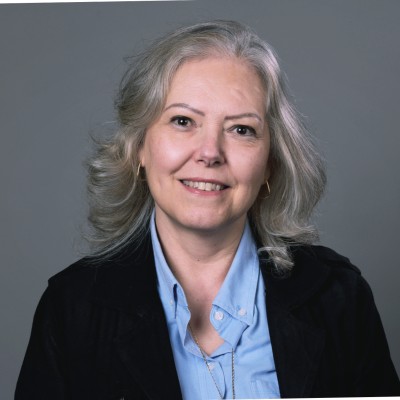 Geni Elisabeth Esteves